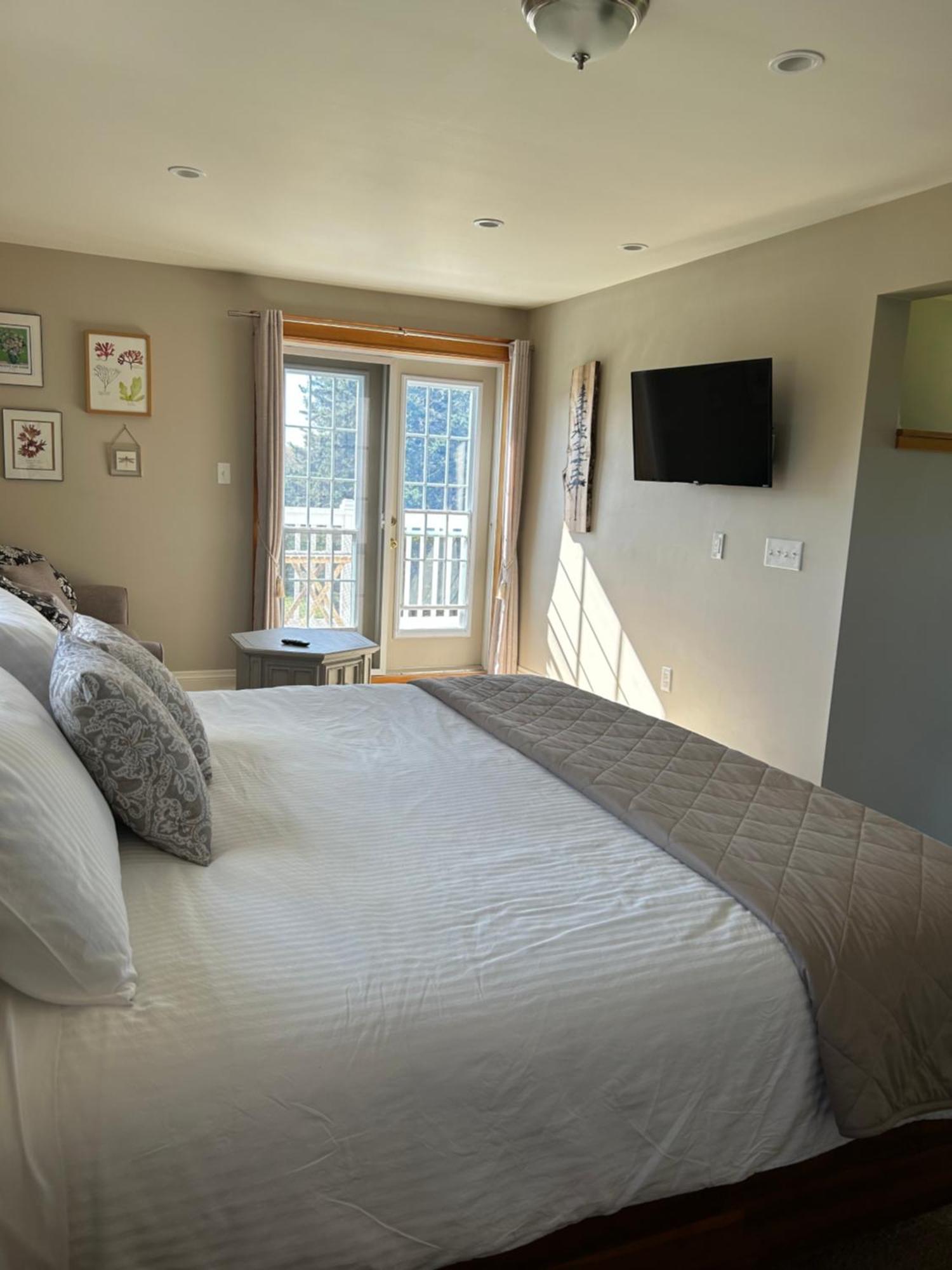 Tides Inn Guest Suites Halls Harbour 외부 사진
