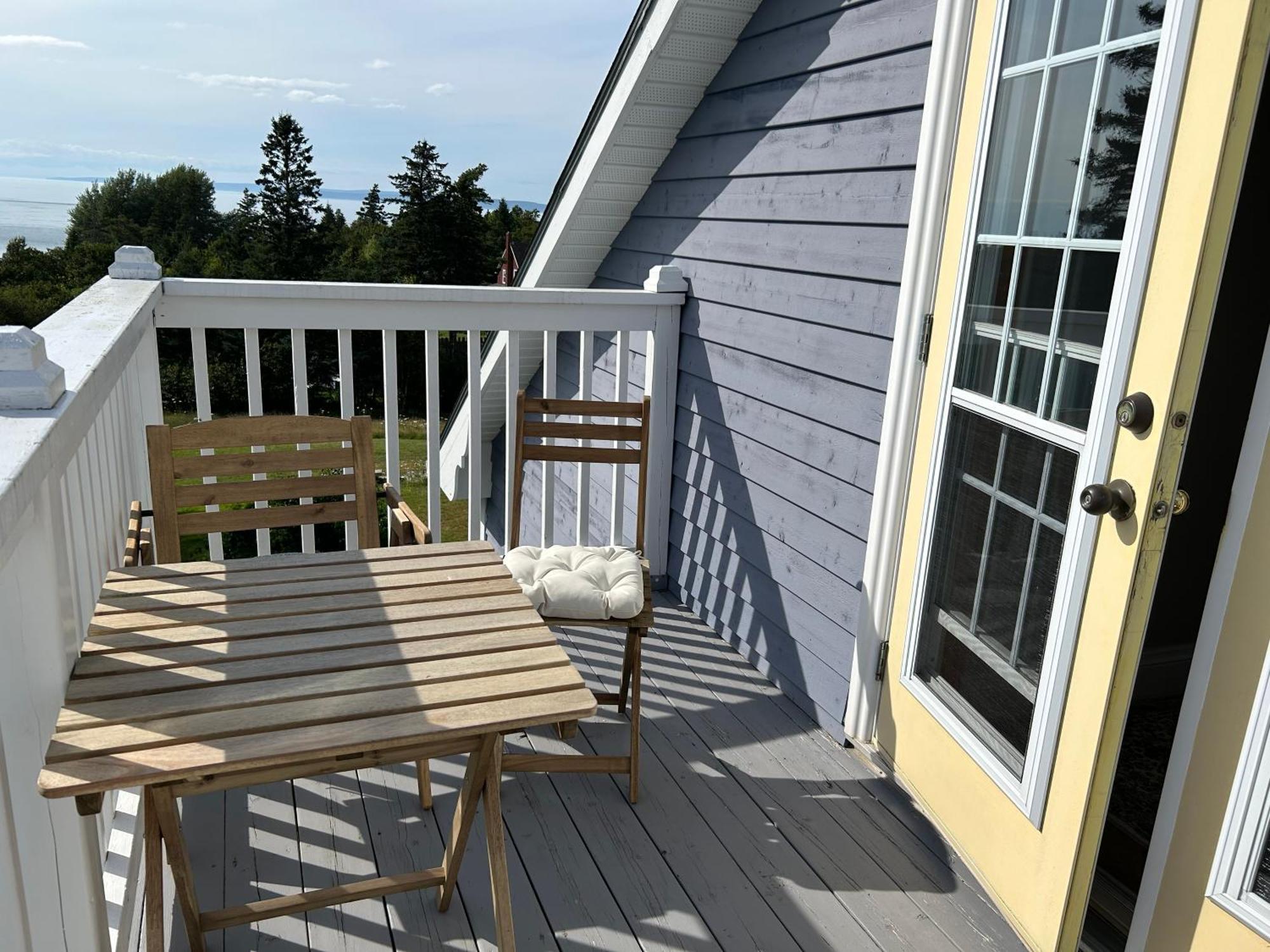 Tides Inn Guest Suites Halls Harbour 외부 사진