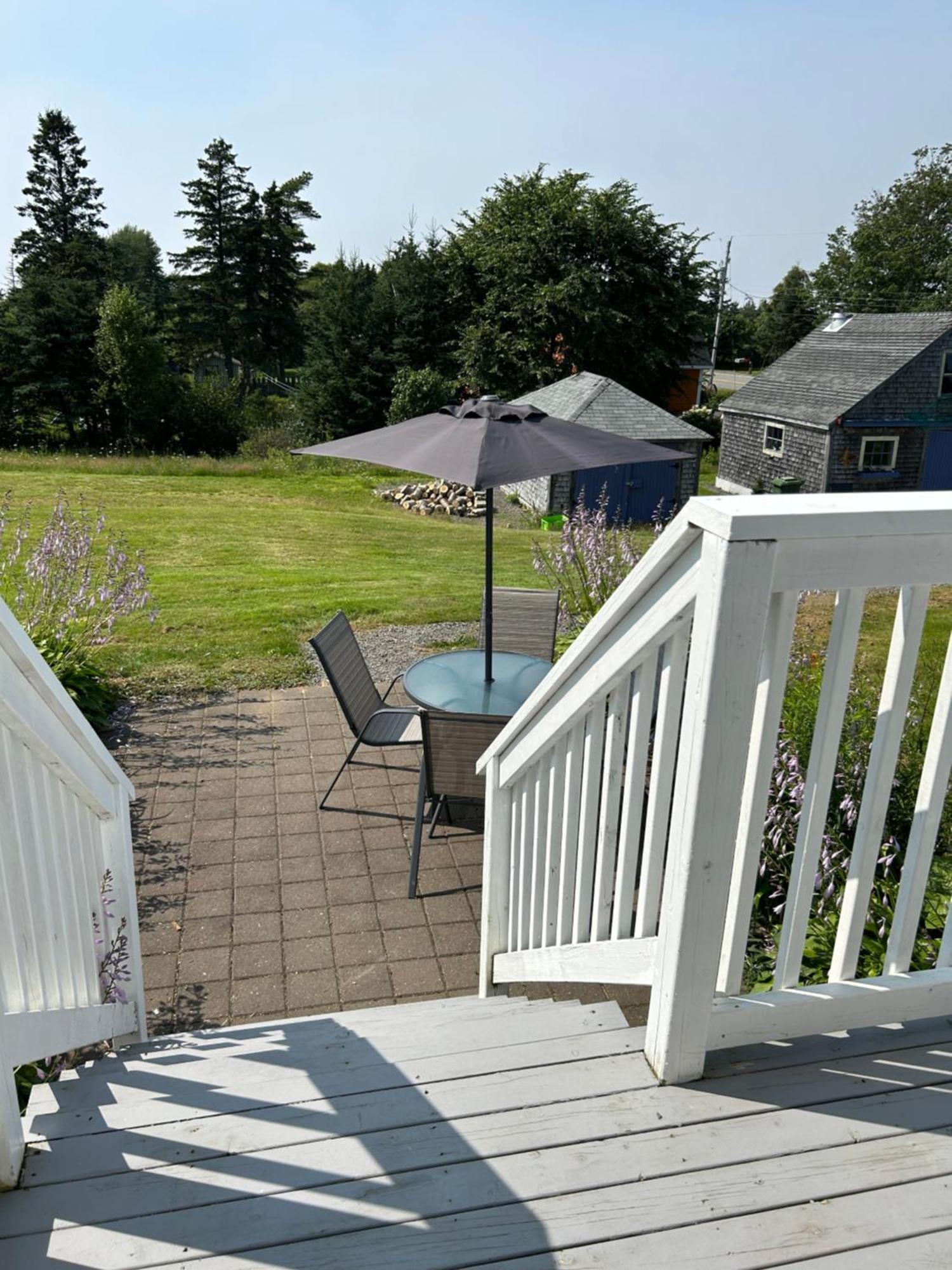 Tides Inn Guest Suites Halls Harbour 외부 사진